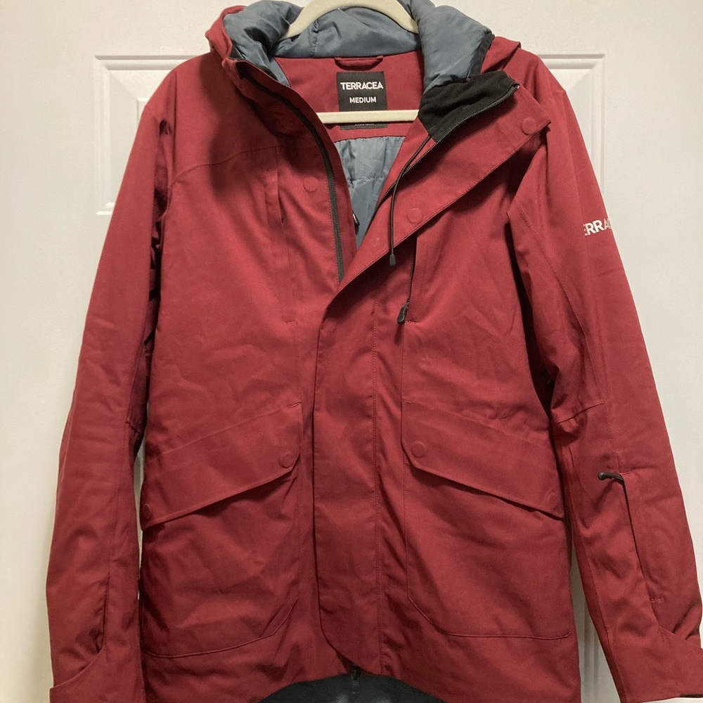 Medium Maroon Ski/Snow Jacket